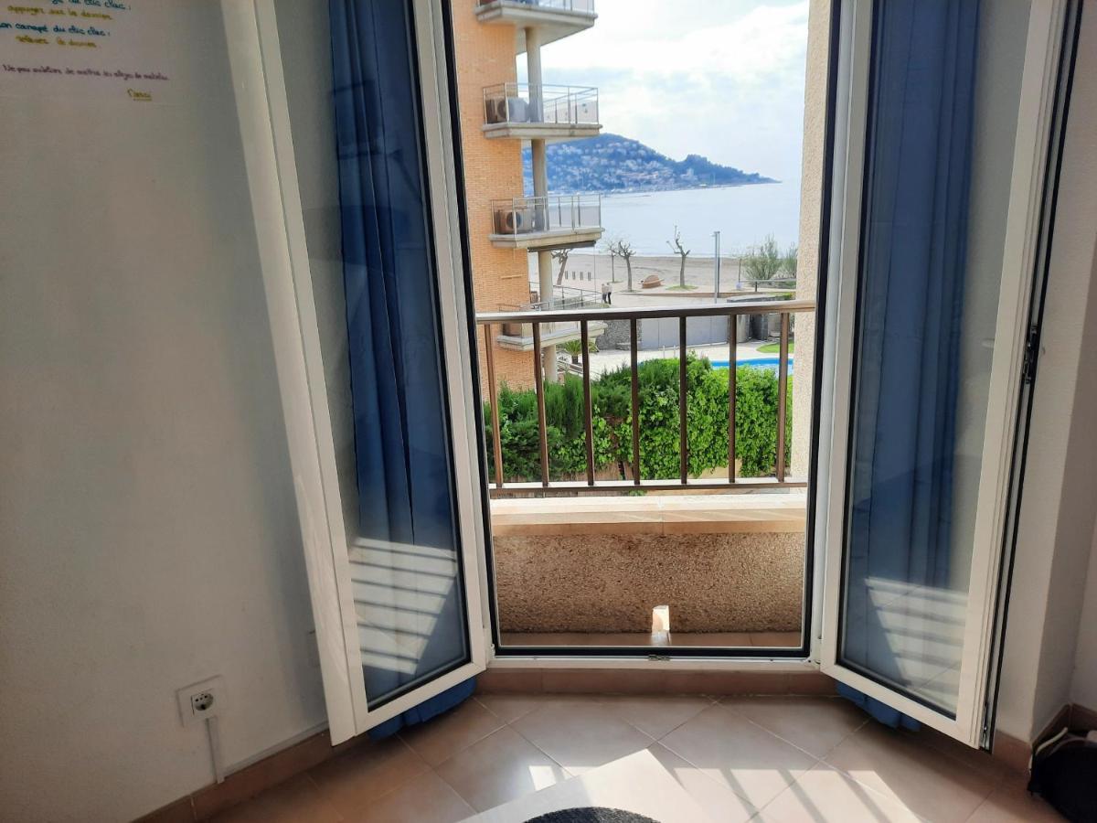 Castell Joncar,30 M De La Playa, 1Era Linea De Mar, Vista Al Mar Apartment Roses Bagian luar foto