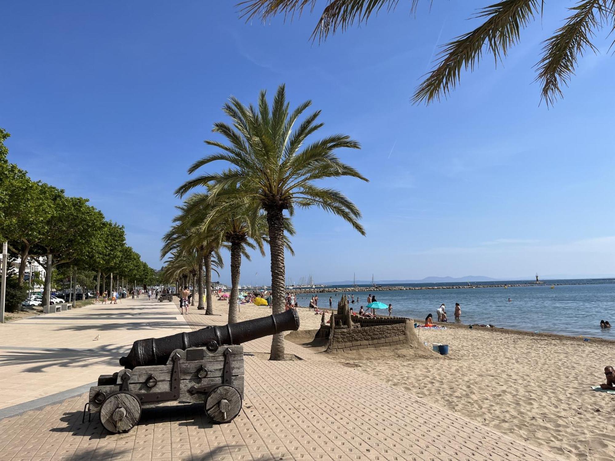 Castell Joncar,30 M De La Playa, 1Era Linea De Mar, Vista Al Mar Apartment Roses Bagian luar foto